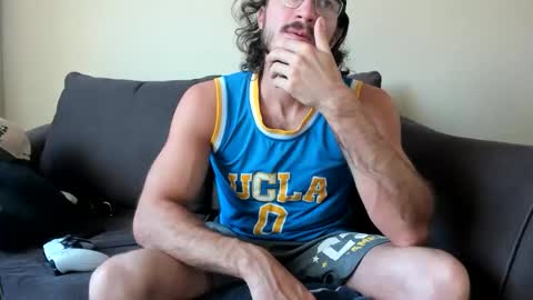 Snapshot of chadpowerz chatting on 03.20.26 Lydong online show from 03.20.26