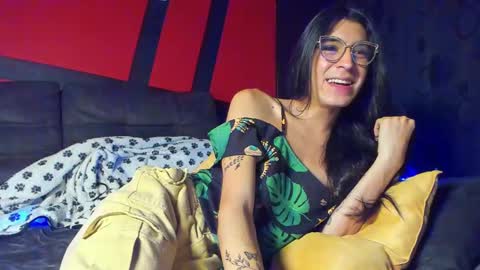 Snapshot of chaminelan chatting on 12.29.24 chaminelan online show from 12.29.24