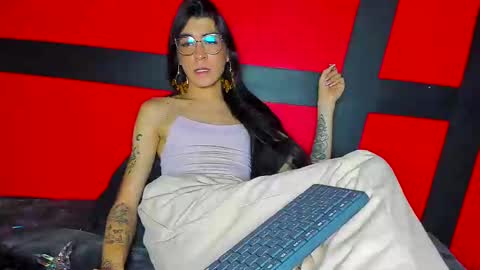 Snapshot of chaminelan chatting on 01.20.25 chaminelan online show from 01.20.25