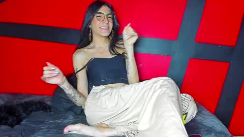 Snapshot of chaminelan chatting on 01.21.25 chaminelan online show from 01.21.25