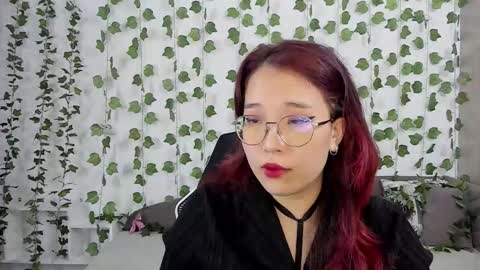 Snapshot of champions_babe chatting on 10.06.25 champions_babe online show from 10.06.25