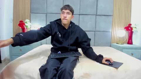 Snapshot of chanellandmax chatting on 10.13.25 Chanellandmax online show from 10.13.25