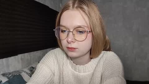 Lia online show from 02.12.26