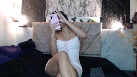 Snapshot of channel_brunnette chatting on 10.14.25 channel online show from 10.14.25