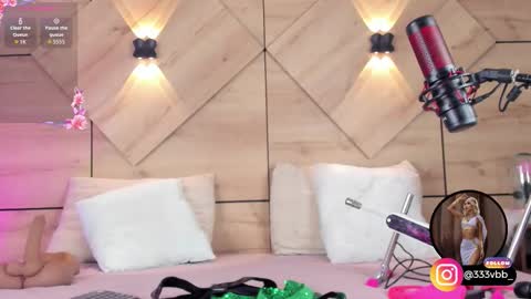 Snapshot of channelcrawford chatting on 03.06.26 ChannelCrawford online show from 03.06.26