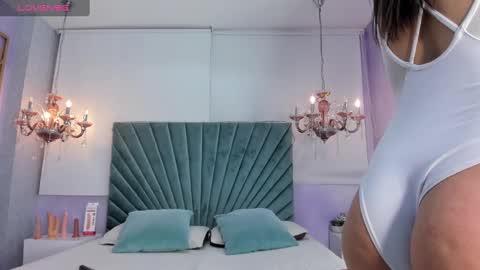 Snapshot of channeyprincess chatting on 01.05.25 Channey online show from 01.05.25