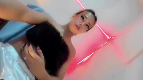 Snapshot of chantal_fuck chatting on 05.14.26 chantal_fuck online show from 05.14.26