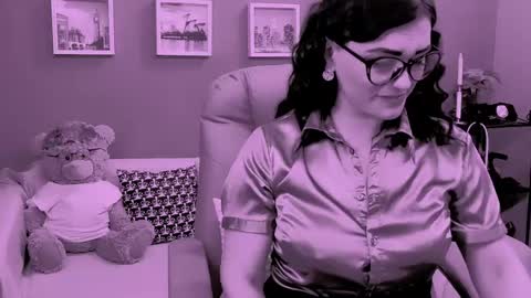The Queen online show from 04.30.26