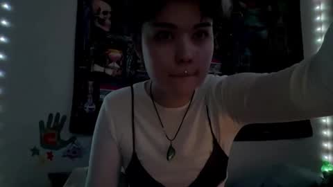 Snapshot of chaos_at_midnight chatting on 02.15.26 Alice online show from 02.15.26