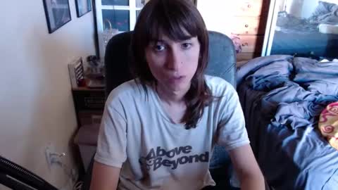 Snapshot of chaos_kat chatting on 09.10.25 Chaos Kat online show from 09.10.25