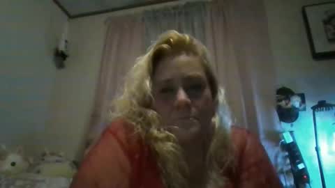 Ms. Behaving online show from 01.26.25