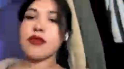 Snapshot of charalilleberg chatting on 01.15.26 Lola online show from 01.15.26