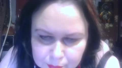 Snapshot of charleekendall chatting on 11.14.25 CharleeKendall online show from 11.14.25