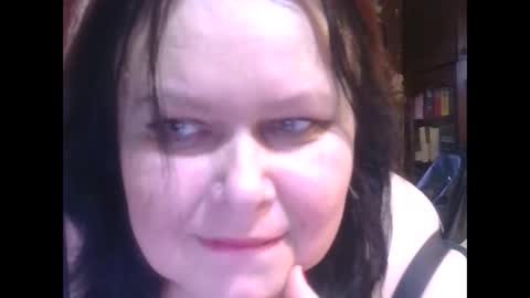 Snapshot of charleekendall chatting on 12.21.25 CharleeKendall online show from 12.21.25