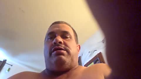 Snapshot of charlescalvin1970 chatting on 01.05.26 Tough-n-out online show from 01.05.26