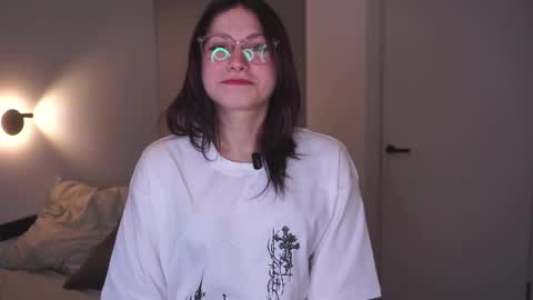 Mia online show from 03.22.26