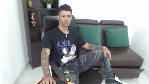 Snapshot of charlie_oconnor chatting on 02.25.25 Charlie oconnor online show from 02.25.25