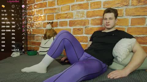 Snapshot of charlie_smiley chatting on 01.08.26 Charlie Smiley online show from 01.08.26