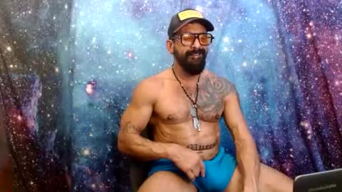 Snapshot of charlieprospect chatting on 11.05.25 Charlie Prospect online show from 11.05.25