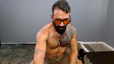 Snapshot of charlieprospect chatting on 01.08.26 Charlie Prospect online show from 01.08.26