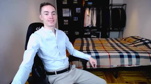 Snapshot of charlieseyer chatting on 03.11.25 carlos reyes online show from 03.11.25