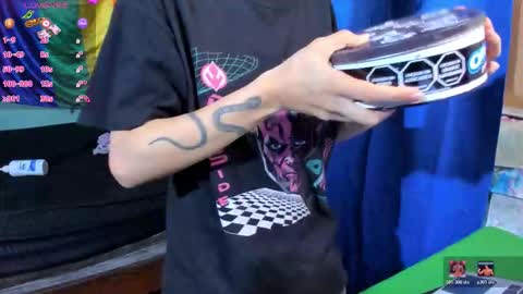 Snapshot of charlietaylorr__ chatting on 01.11.26 Charlie online show from 01.11.26