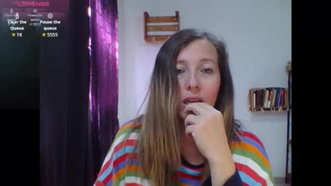 Snapshot of charlot_ponze chatting on 11.11.25 charlott online show from 11.11.25