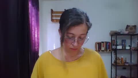 Snapshot of charlot_ponze chatting on 12.03.25 charlott online show from 12.03.25