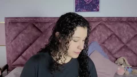 Snapshot of charlote__miller chatting on 09.11.25 You honey online show from 09.11.25