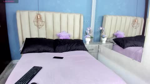 Snapshot of charlothe_01 chatting on 02.27.26 Charlot online show from 02.27.26