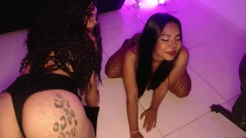 Snapshot of charlott_hotx chatting on 10.25.25 charlott online show from 10.25.25