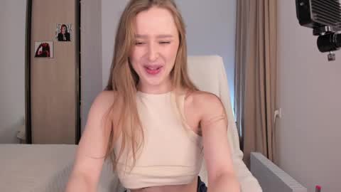 CharlottaWells online show from 01.17.26