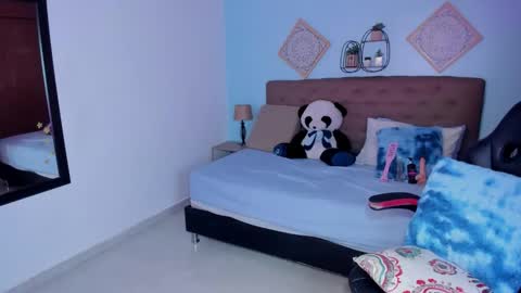 Charlotte  online show from 03.19.26