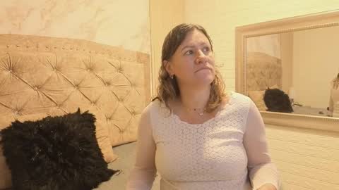 Snapshot of charlotte__g chatting on 11.09.25 charlotte online show from 11.09.25