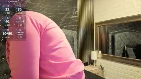 Snapshot of charlotte__g chatting on 11.23.25 charlotte online show from 11.23.25