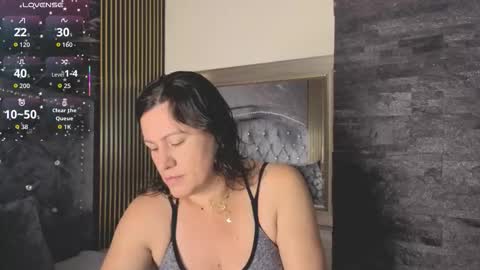 Snapshot of charlotte__g chatting on 01.13.26 charlotte online show from 01.13.26