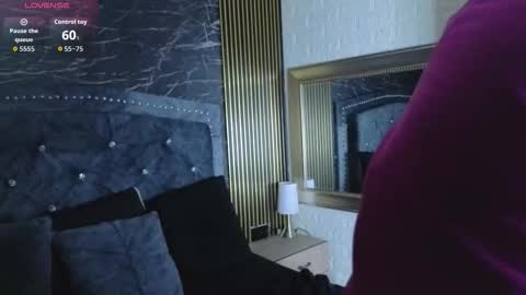 Snapshot of charlotte__g chatting on 02.10.26 charlotte online show from 02.10.26