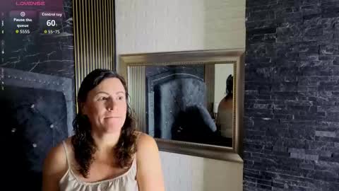 Snapshot of charlotte__g chatting on 02.21.26 charlotte online show from 02.21.26