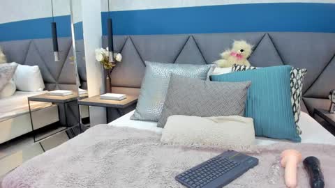 Charlotte online show from 01.11.25