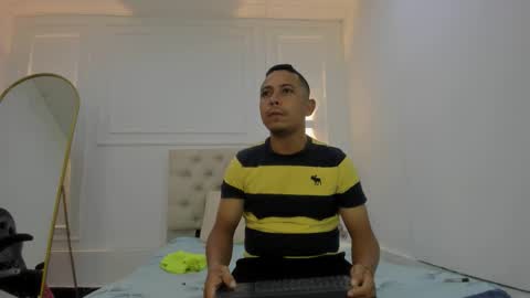 Snapshot of charlotte_dante212 chatting on 02.22.26 charlottte y dante online show from 02.22.26