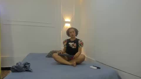 Snapshot of charlotte_dante212 chatting on 03.07.26 charlottte y dante online show from 03.07.26