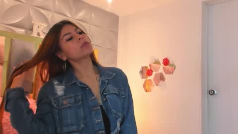 Charlotte Icee online show from 01.09.26