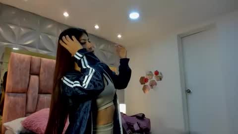 Charlotte Icee online show from 02.08.26