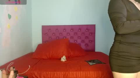 Snapshot of charlotte_lane_ chatting on 11.10.25 Charlotte online show from 11.10.25