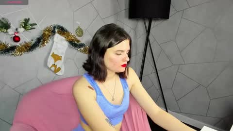 Snapshot of charlotte_mitchell chatting on 01.17.25 charlotte_mitchell online show from 01.17.25