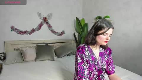 Snapshot of charlotte_mitchell chatting on 01.18.25 charlotte_mitchell online show from 01.18.25