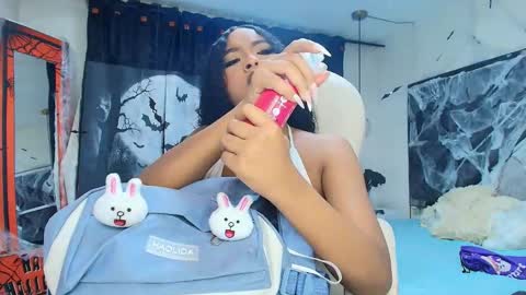 charlotte_walker1 online show from 10.27.25