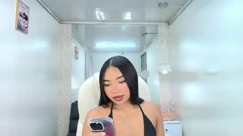 charlotte_walker1 online show from 04.18.26