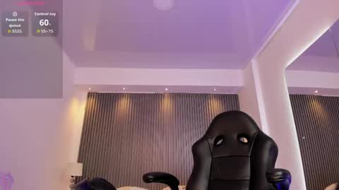 Charlotte  Everyday From 0700 to 1300 Col Time online show from 05.04.26