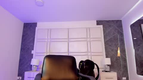 Snapshot of charlotte_whitee1 chatting on 05.29.26 Charlotte Everyday From 0700 to 1300 Col Time online show from 05.29.26